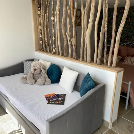 Le Dolmen, Charme Sport Et Detente