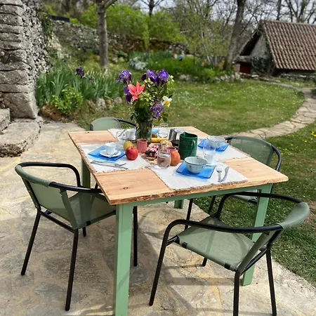 Le Dolmen, Charme Sport Et Detente * Saint-Chels