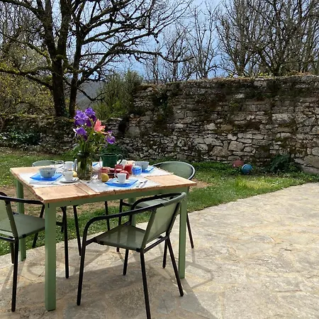 Le Dolmen, Charme Sport Et Detente 펜션 Saint-Chels