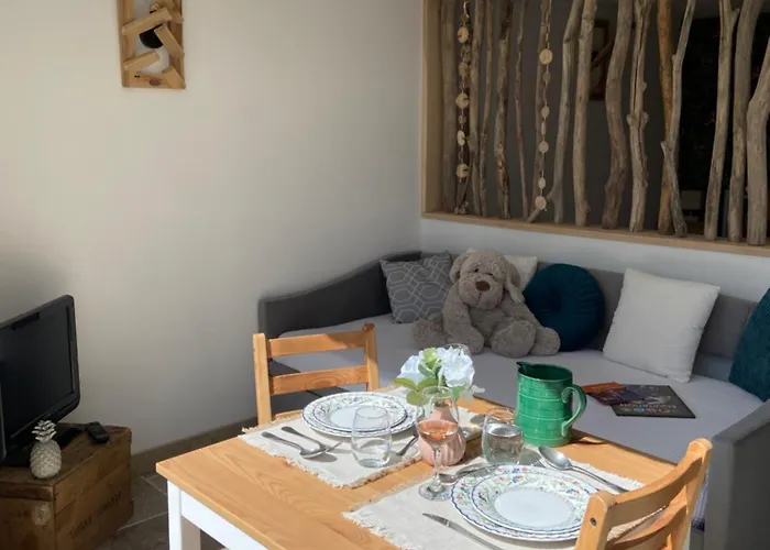 Holiday home Le Dolmen, Charme Sport Et Detente Saint-Chels