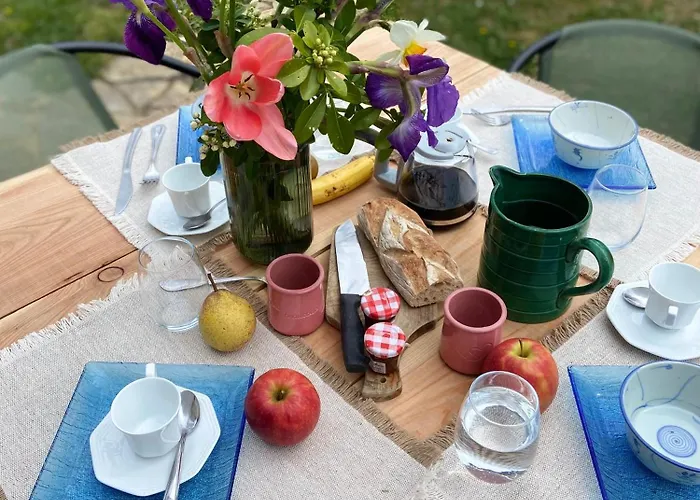Le Dolmen, Charme Sport Et Detente