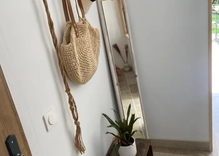 Le Dolmen, Charme Sport Et Detente Holiday home *