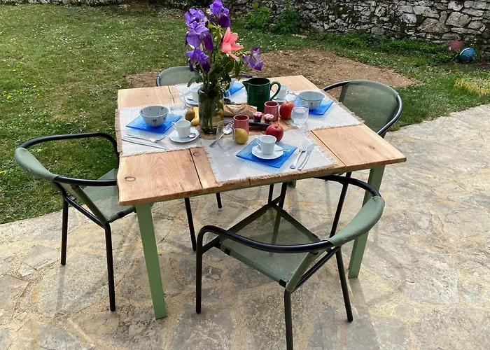 Le Dolmen, Charme Sport Et Detente Holiday home *