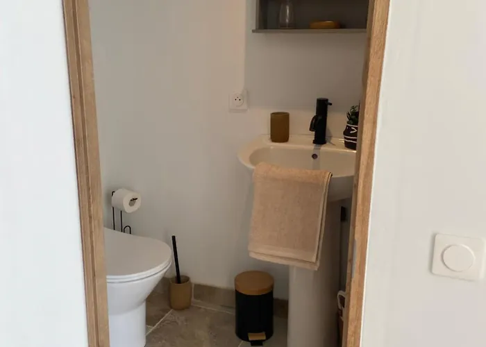 Holiday home Le Dolmen, Charme Sport Et Detente Saint-Chels