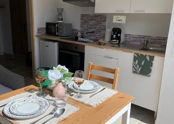 Holiday home Le Dolmen, Charme Sport Et Detente *